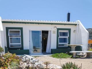 Beach Cottage Kleinzee - 8