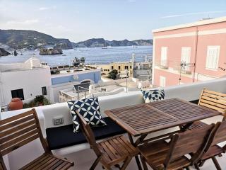 Immobiliare Turistcasa - Corso Umberto 111 - Ponza - 0