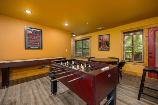 A Majestic Hilltop chalet - Gatlinburg - 6