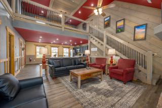 A Majestic Hilltop chalet - Gatlinburg - 8