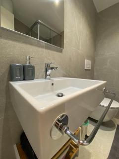 Living Studio Apartments - Tirana - 9