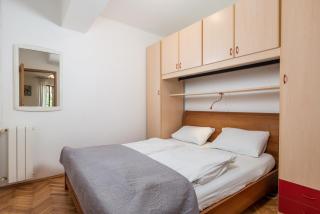 Apartment Laura Ika-Lovran 80 m2 with private 100 m2 garden hot tub free parking - Opric - 1
