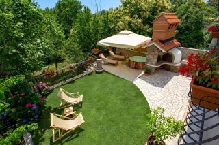 Apartment Laura Ika-Lovran 80 m2 with private 100 m2 garden hot tub free parking - Opric - 0