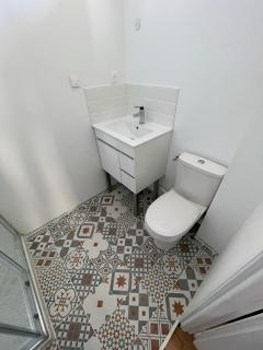 Studio refait à neuf avec cuisine équipée R2 - 5