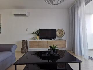 COSea Living: Seaside Two Bedroom Flat in Harbour 106 - 4