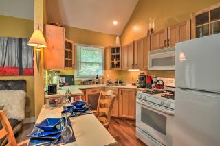 Bright Chesapeake Home Near Shopping and Dining - 1