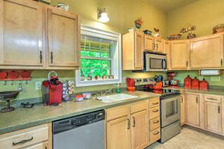 3 Mi to Museums Smoky Mountains Cabin with Deck - Hayesville - 9