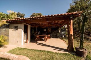 Casa de campo com piscina cascata artificial - São Lourenço - 8