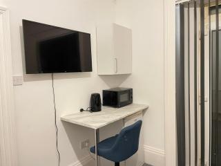 St Peter's Shared House - Birmingham - 6