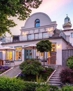 Kapitaenshaus in Wasserlage! Traumapartments Warnemuende - Warnemünde - 2