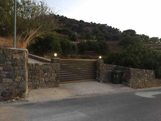Loutra Olive Garden Stone House #3 - Mandrakion - 8