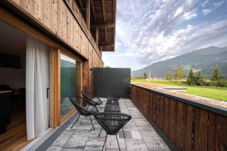 Hohe Tauern Lofts Panoramabahn by Alpina-Holiday - 4