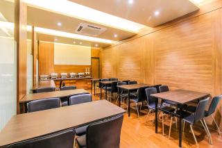 FabHotel RK International - Nr Mumbai International Airport - Mumbai - 6
