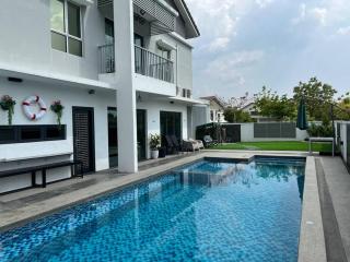 Anjung Serene + Private Pool (10 pax) @ Semenyih - Kajang - 2