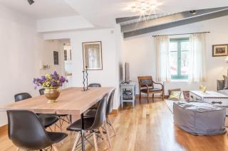 Athenian Villa Beneath the Acropolis - 3