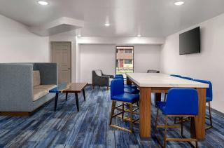 La Quinta Inn by Wyndham Columbus Airport Area - Columbus - 5