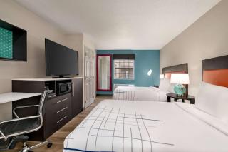 La Quinta Inn by Wyndham Columbus Airport Area - Columbus - 1