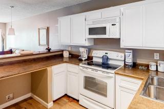 Las Palmas Condominiums #10 - 5