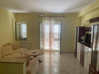 Confortevole e Luminoso Appartamento 100mq a Falerna con Vista sul Paese e sul Promontorio con Free WiFi Free Parking e Smart TV - 9