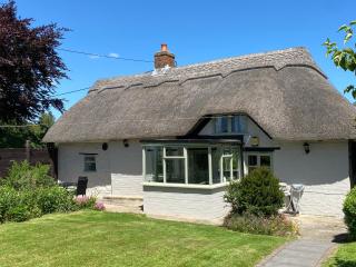 Thatch Cottage, East Boldre nr Beaulieu and Lymington - Brockenhurst - 9