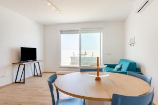 Waterfront Apartment with seaview balcony - Bari - 9