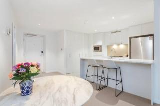 Luxury 1 Bedroom Retreat in Brisbane City With Pool and gym - 6