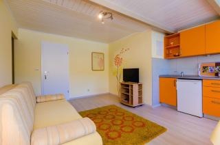 Apartment Lucija - waterfront with sunbeds! - 9