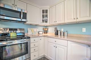 1 Mi to Beach Home with Deck and BBQ in East Falmouth - East Falmouth - 3