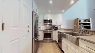 2 Bedroom Boutique Resort Condo With Hot Tub Access And Within Walking Distance To The Eagle Bahn Gondola - 8