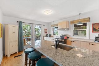 Folly Vacation Vintage Cottage with Stunning Views 218 - Folly Beach - 1