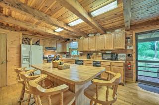 Scenic Creekside Cabin with Wraparound Porch! - Highlands - 2