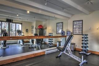 Luxury 1 Bedroom Mountain Vacation Rental, 100 Yards To Gondola In Lionshead Village - 7