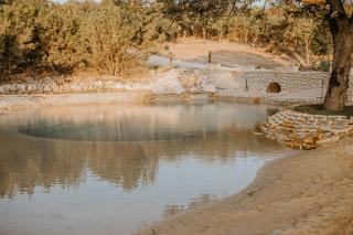 The Roost Farmhaus on 20 acres, hill country view, firepit, swimming hole - Spring Branch - 4