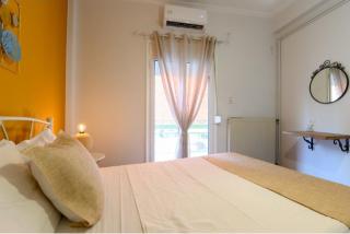 Vasoula's Holiday - 4