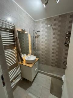 Plaza Luxury Apartment Near Presidential Palace - Bucarest - 7