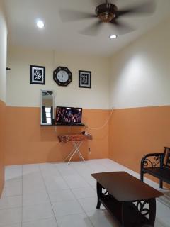 Homestay Bukit Kayu Hitam with 3 Bedrooms Not Sharing FREE WIFI - 2