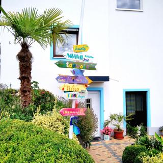 Emyda' s Tropical Home at Goldsteig trail - Wiesau - 1