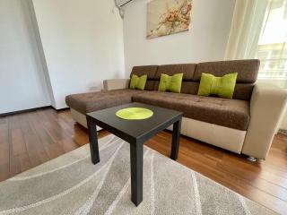 Comar Apartment Summerland Mamaia - 5