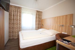 Hotel Reinhardtshof Garni - 3