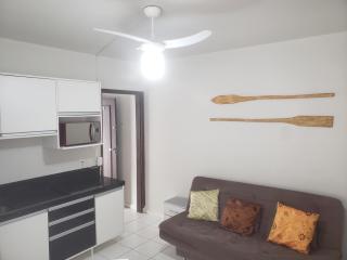 Apto 1 quarto, Centro de Bombinhas, 130 metros da praia. - Bombinhas - 1