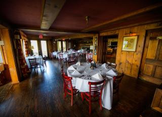 Inn at Crestwood - Boone - 2