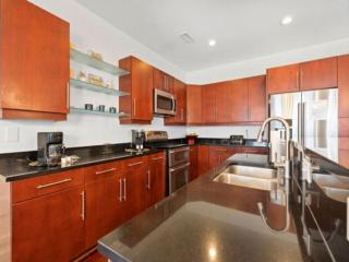 A Shore Thing 2 - OCEANFRONT and PET FRIENDLY home - see the sunrise, hear the waves, feel the breeze - large oceanfront balcony townhouse - 3