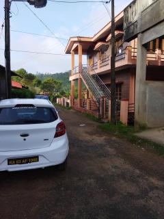 Hidden gem home stay - Madikeri - 7