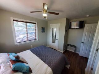 Bear Lake Emerald Retreat with lake view. - 8