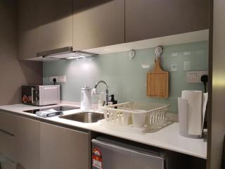 The Perfect Getaway @ Tamarind Suites, Netflix 300Mbps - 2