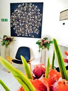 CREVICE HOTEL - 1