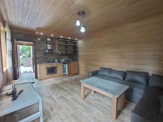 Georgy's Holiday House - Batoemi - 0