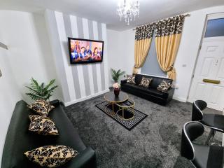 *11BR* Setup for your most amazing relaxed stay + Free Parking + Free Fast WiFi * - Beeston - 0