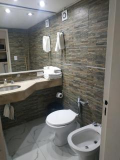 Departamento en microcentro. Hermosa vista de la ciudad y el rio - 4