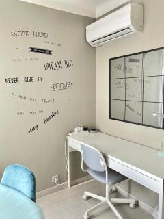 Only for ladies!! Comfortable shared homestay, Nice west cosy flat with balcony, near airport, train, beach, public transport, supermarket - Nizza - 8